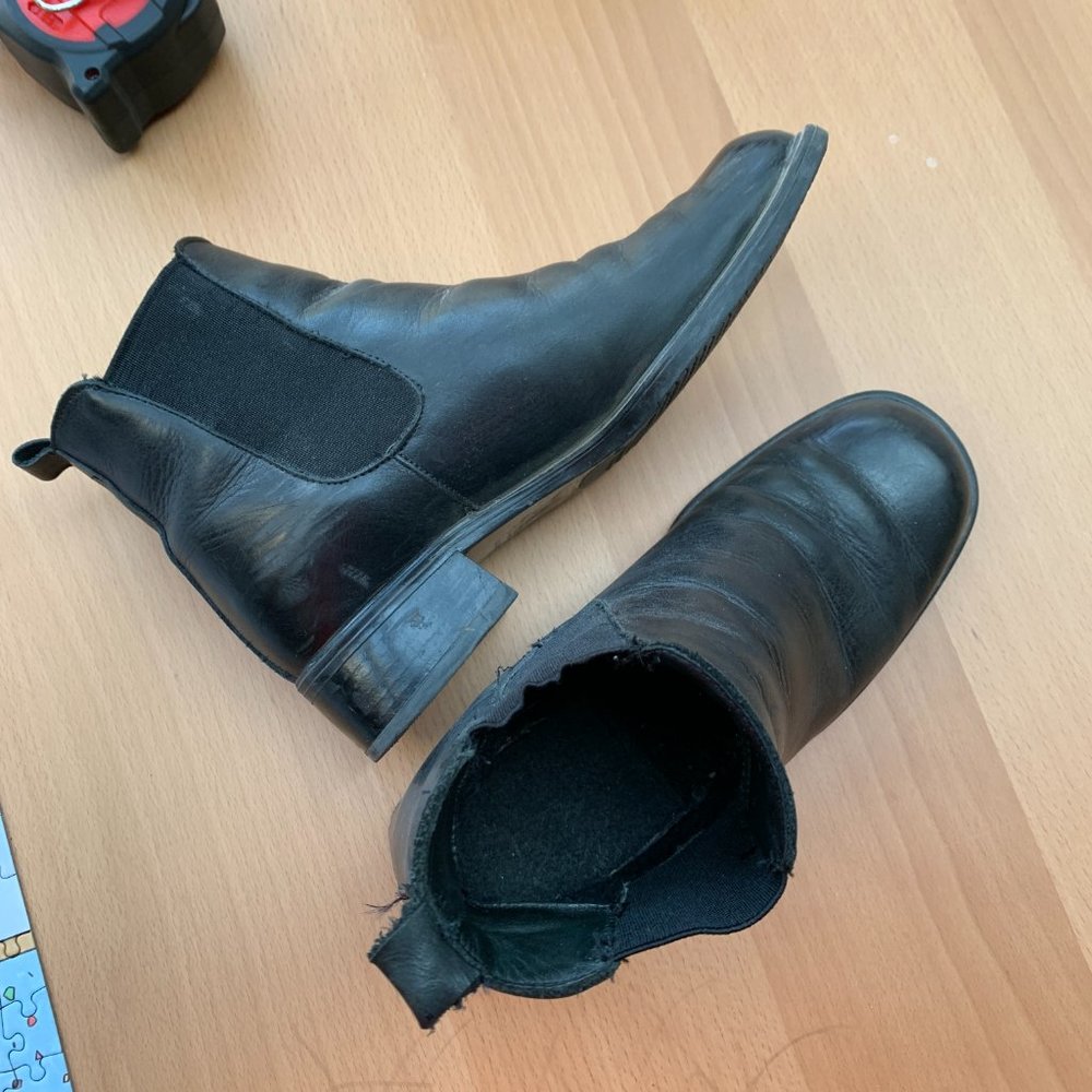 leather chelsea ankle boots quiet luxury - Picture 3 of 16